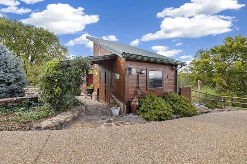 main property photo 47