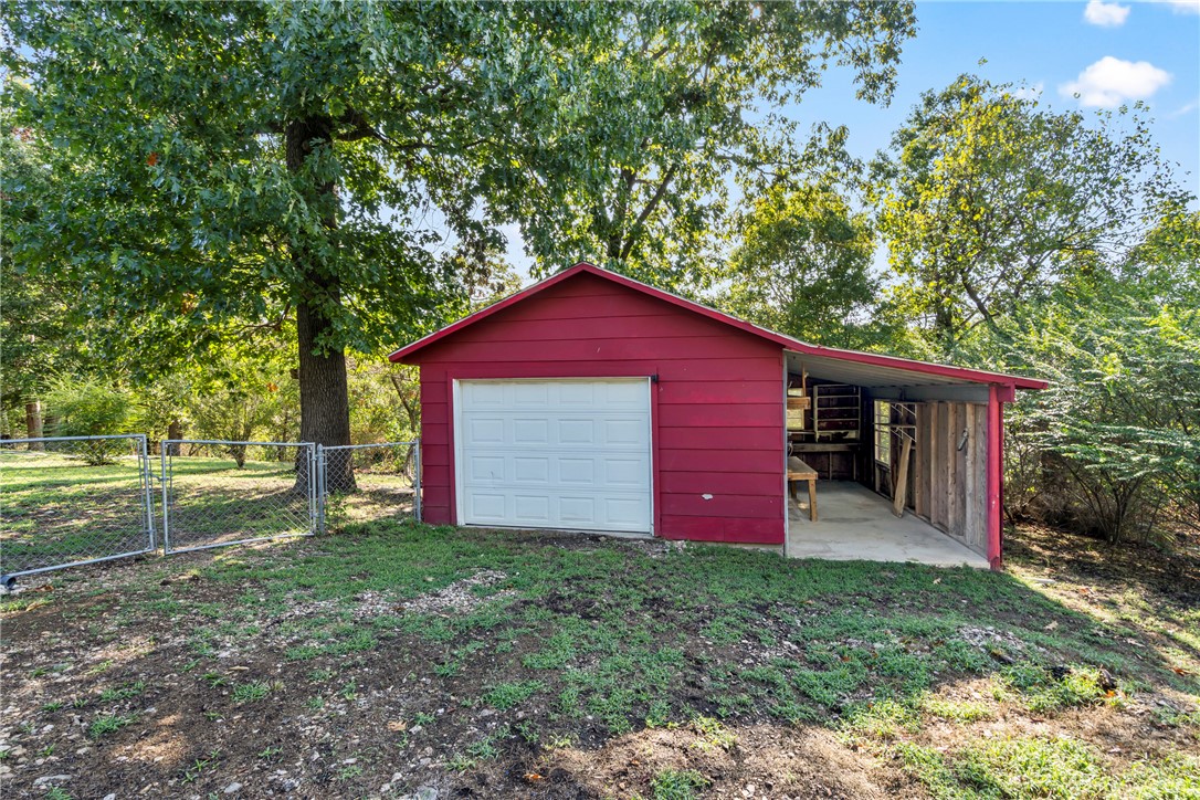 main property photo 24