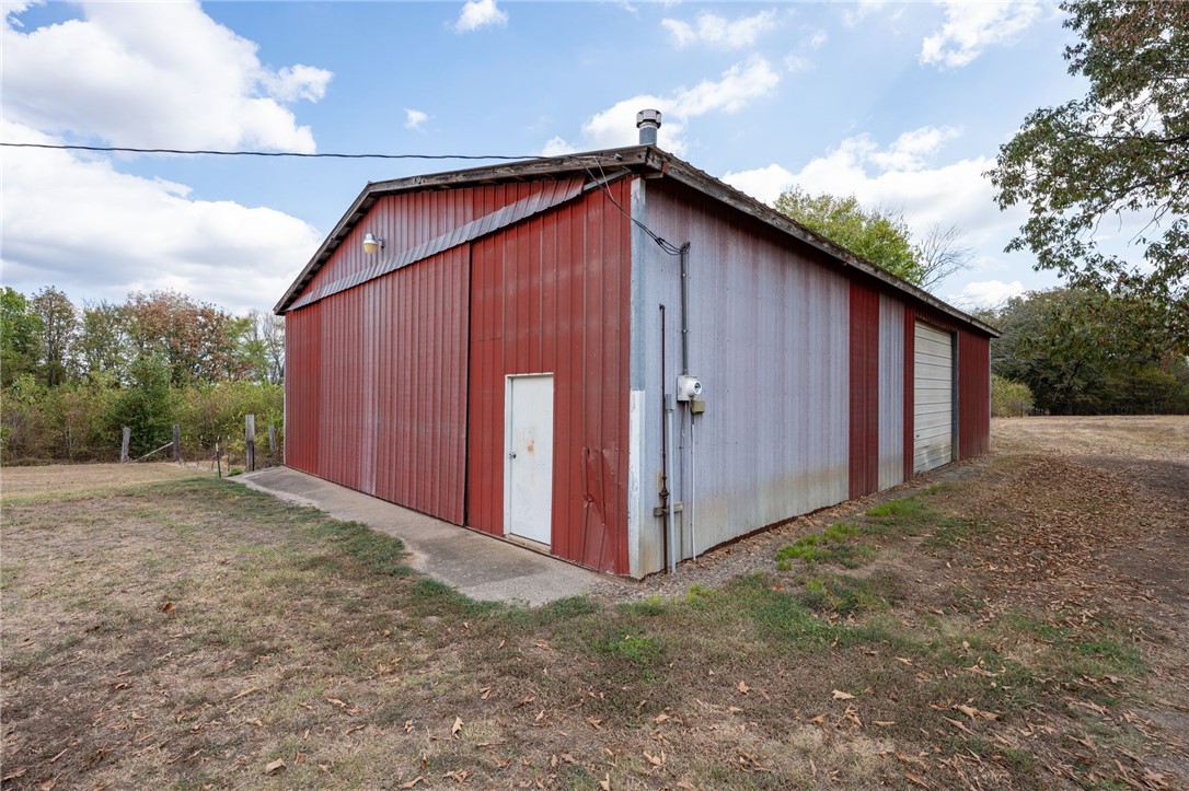 main property photo 37