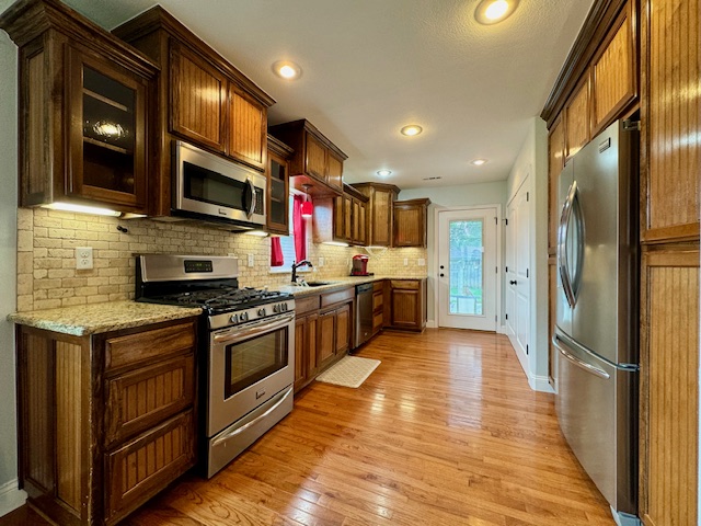 main property photo 6