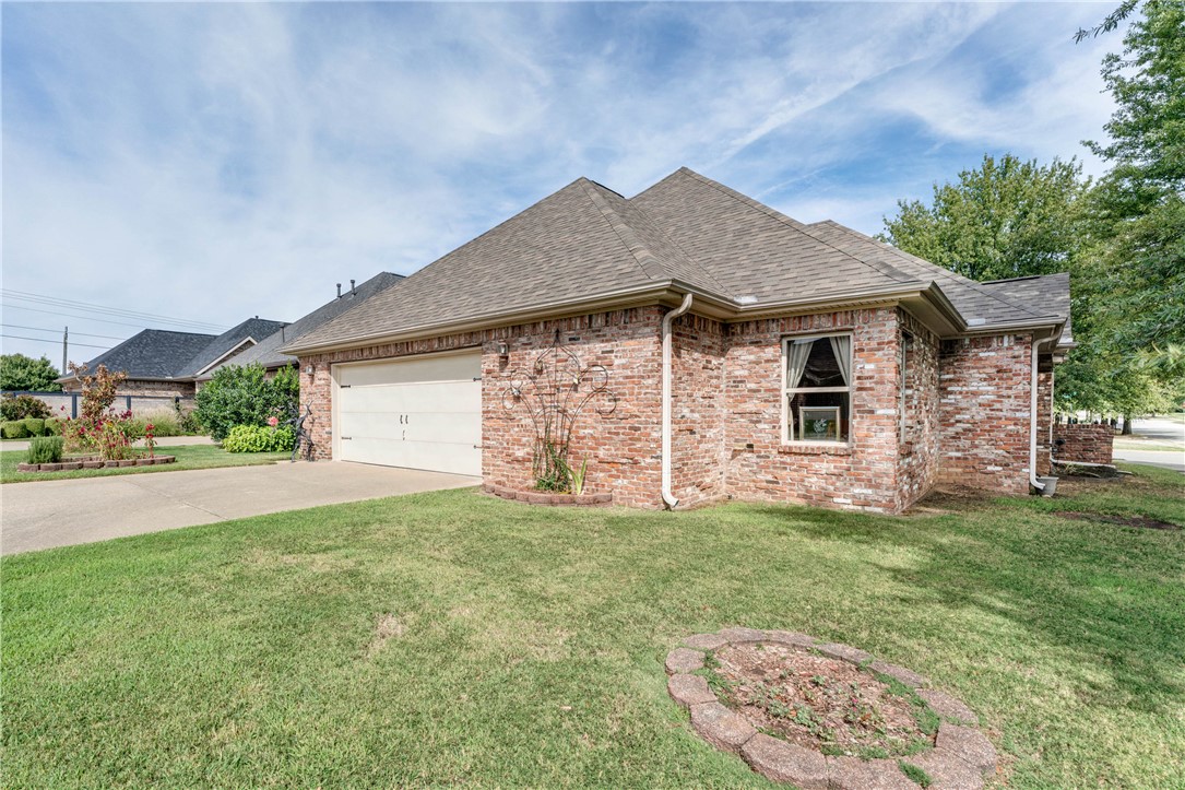 main property photo 26