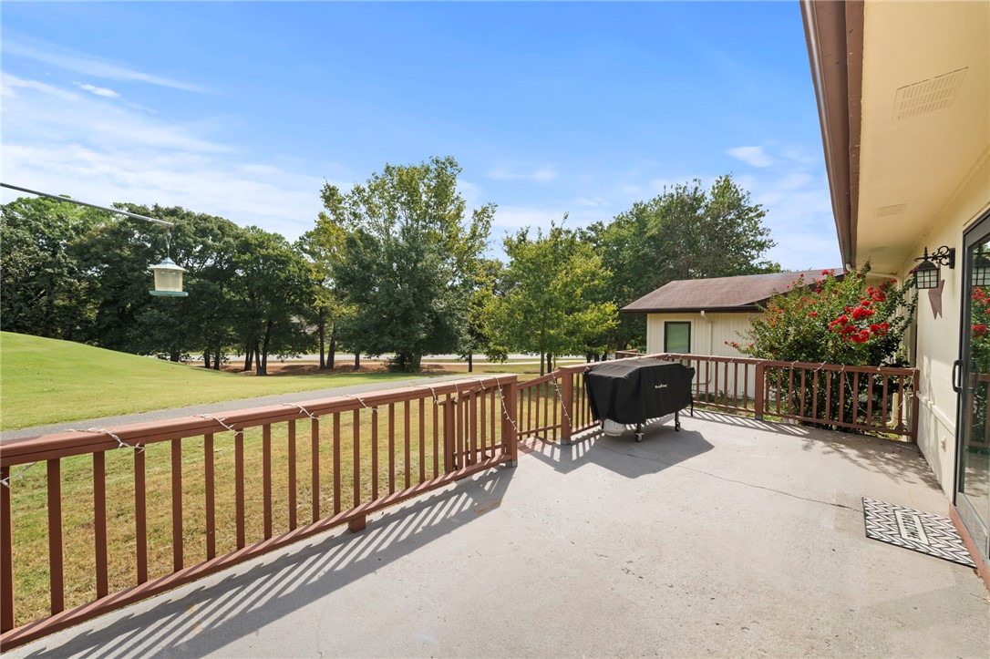 main property photo 31
