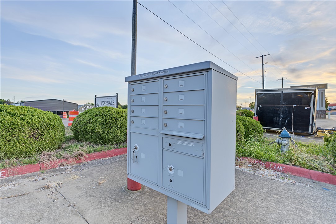 main property photo 10