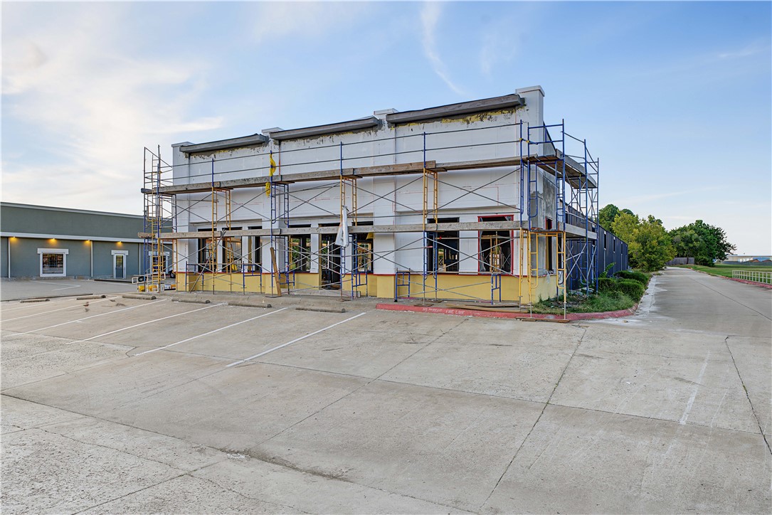 main property photo 11