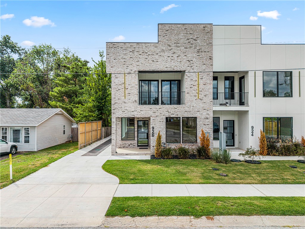 main property photo 51