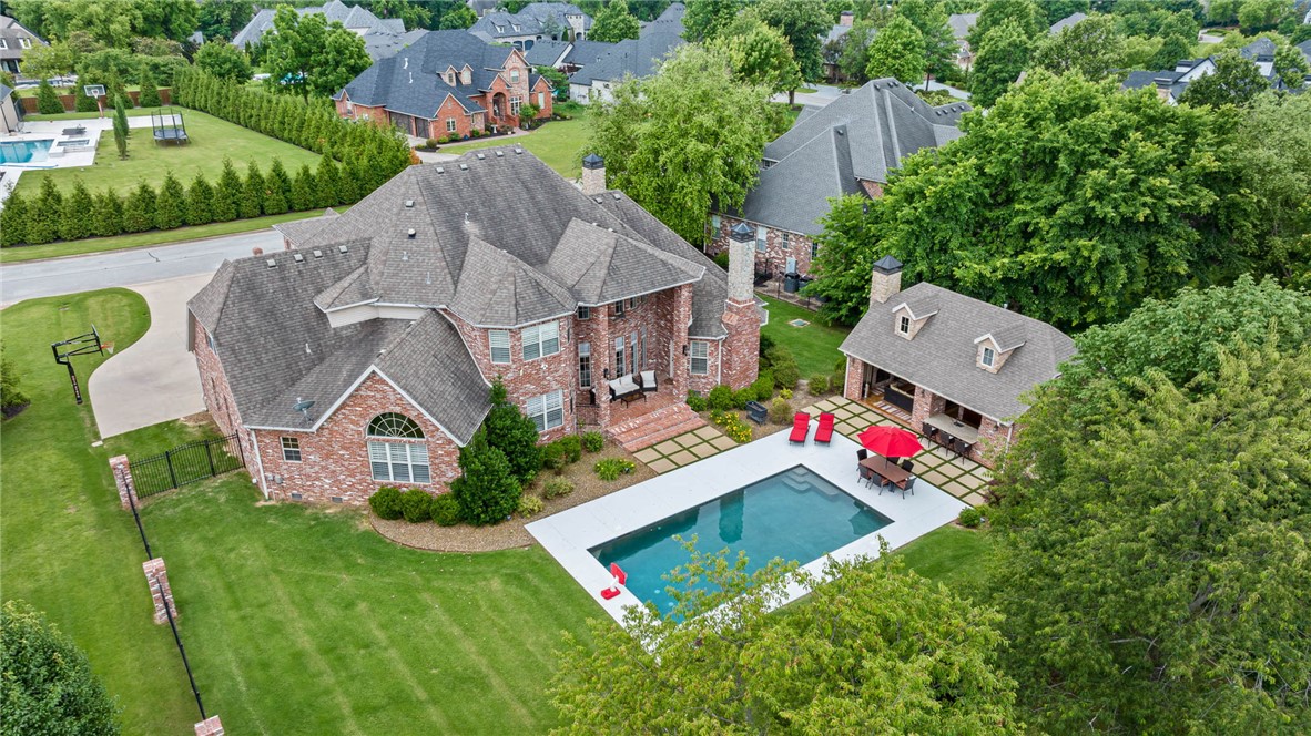 main property photo 41