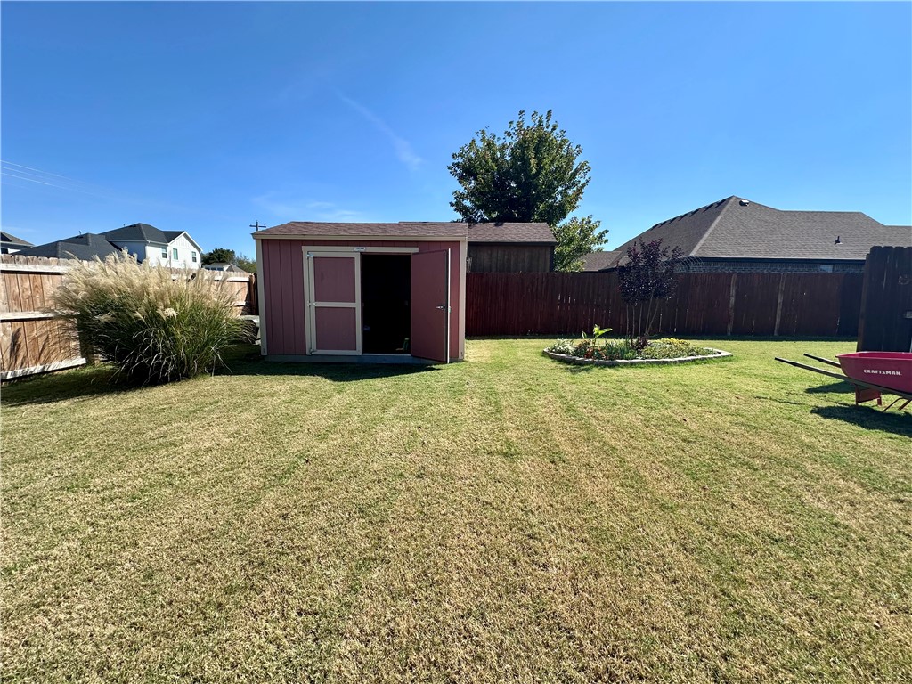 main property photo 29
