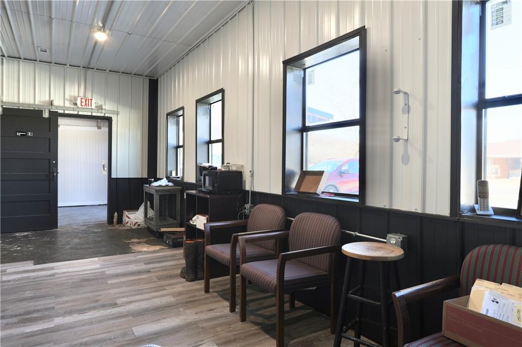 main property photo 16