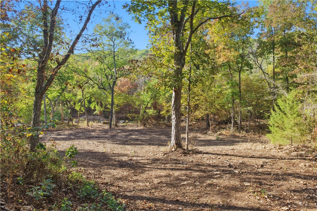 main property photo 18