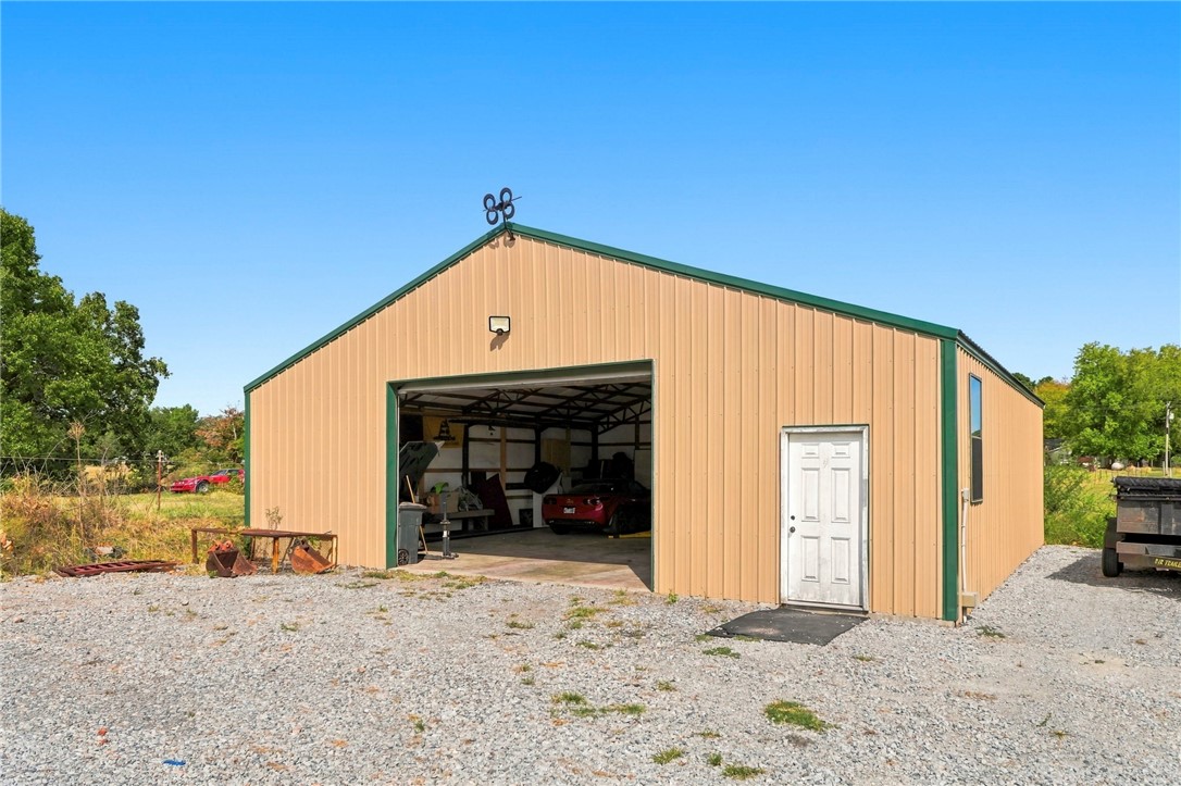 main property photo 8