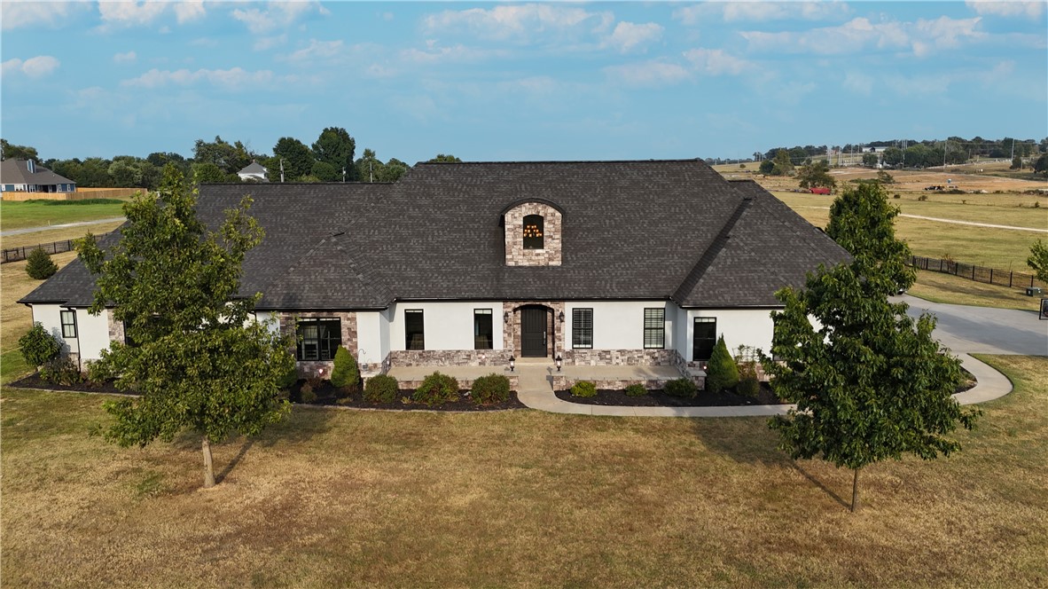 main property photo 2