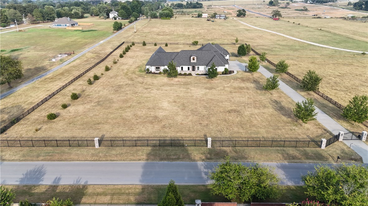 main property photo 34