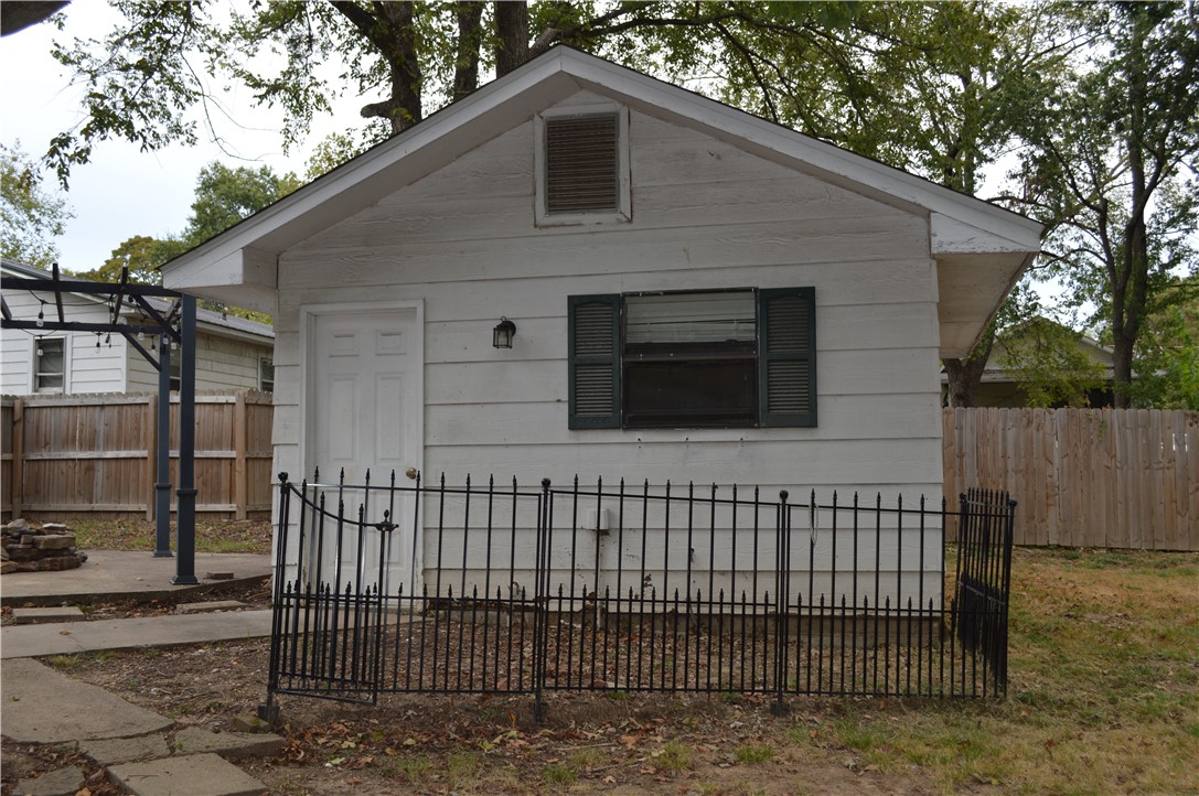 main property photo 19