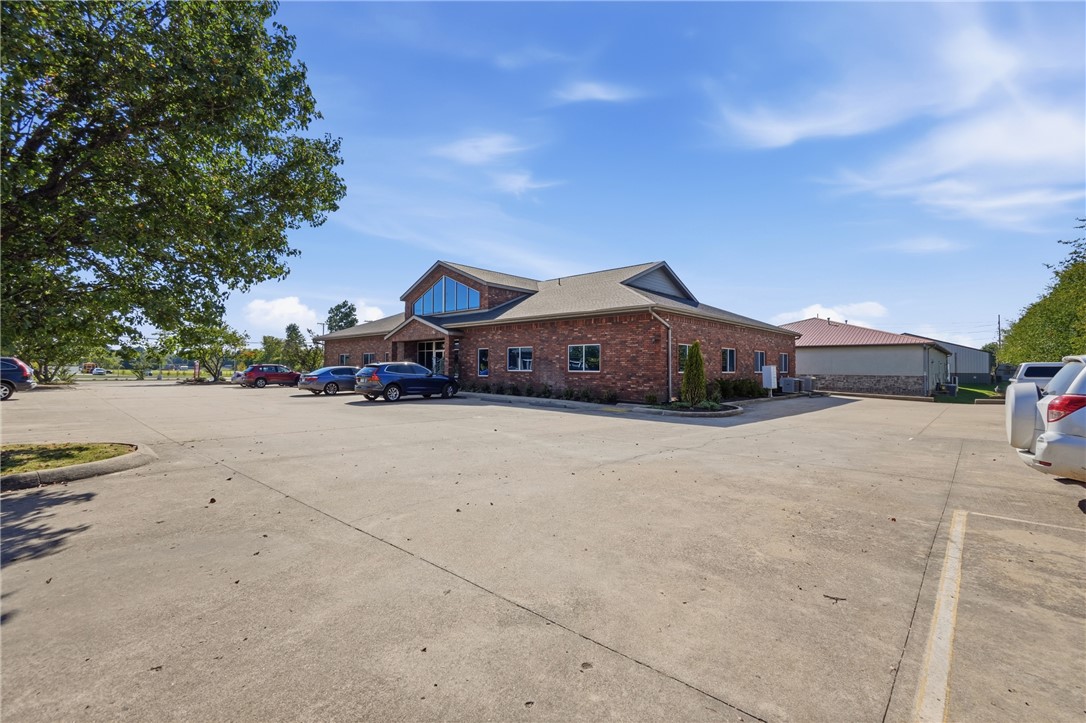 main property photo 18