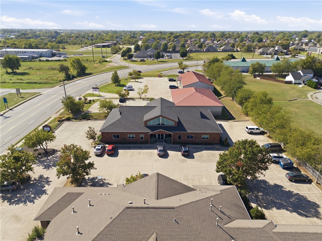 main property photo 20