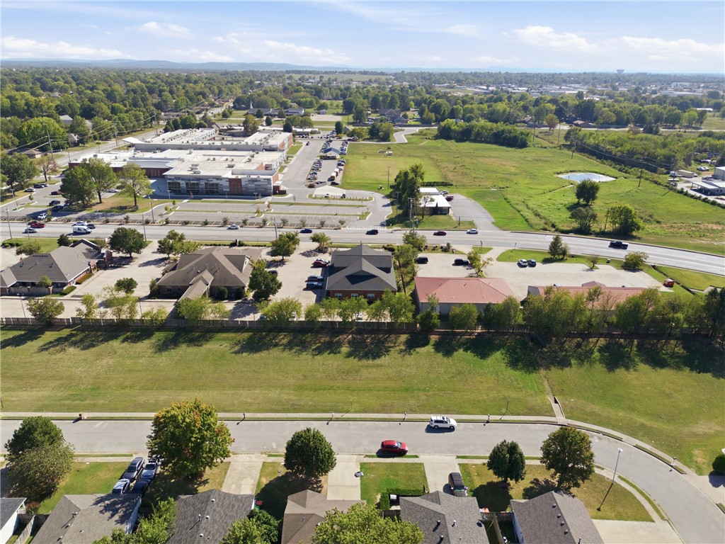main property photo 23