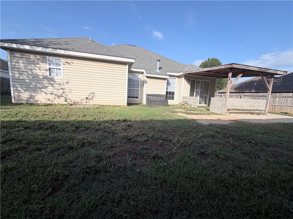main property photo 16
