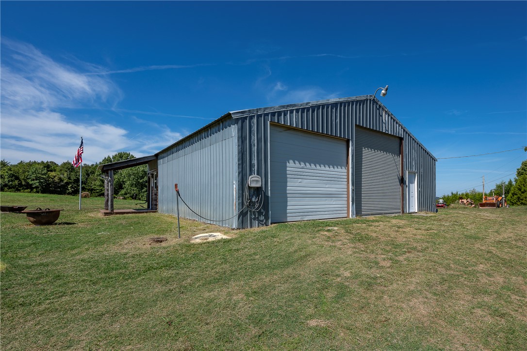 main property photo 41