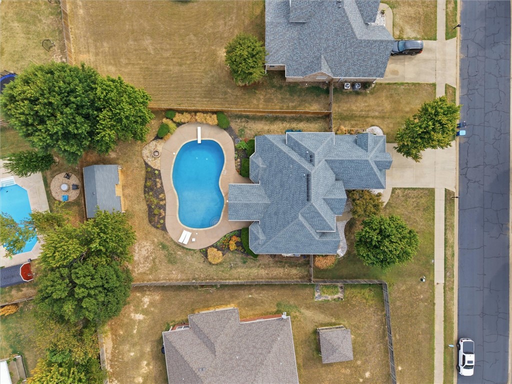 main property photo 42