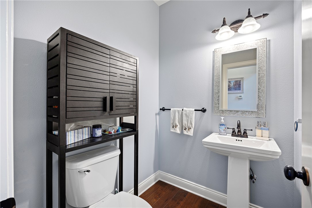 main property photo 8