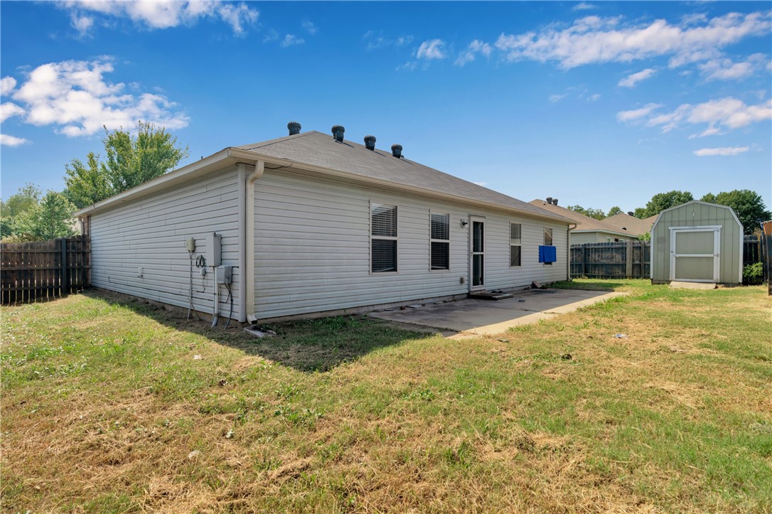 main property photo 14