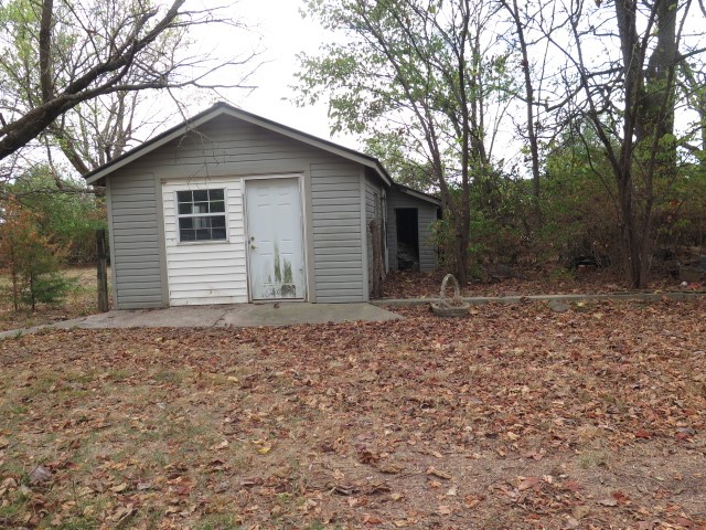 main property photo 14