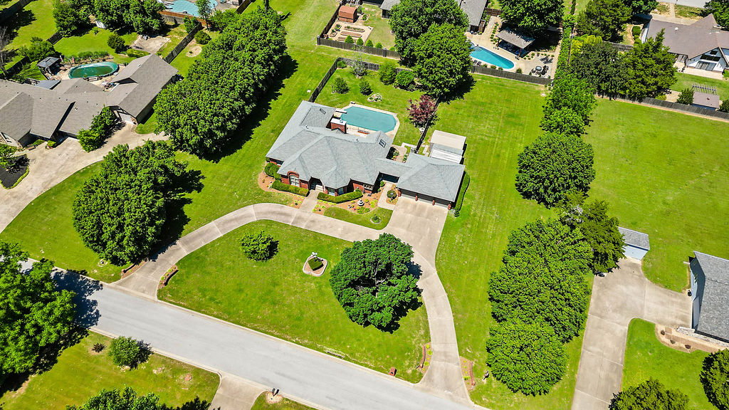 main property photo 48