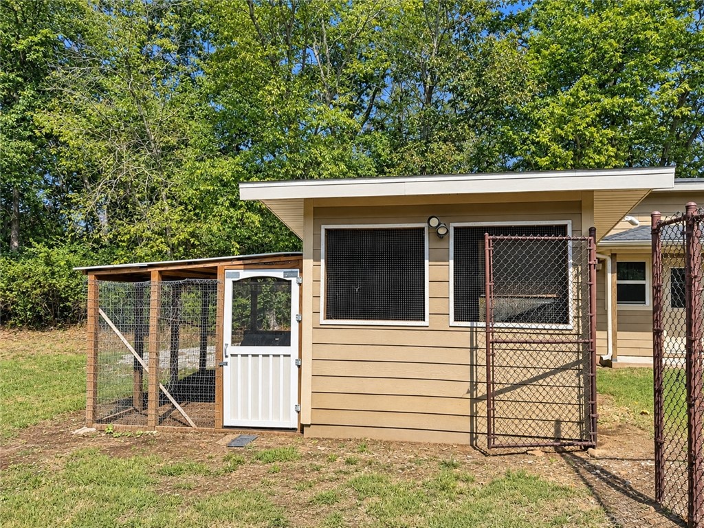 main property photo 50