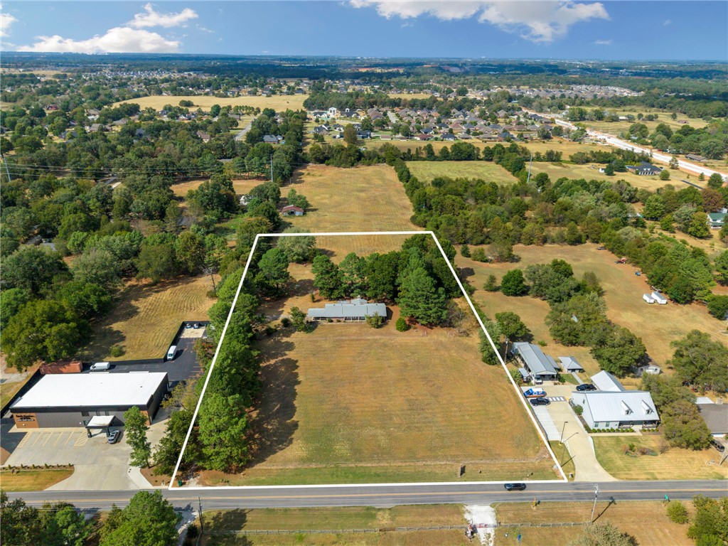 main property photo 5