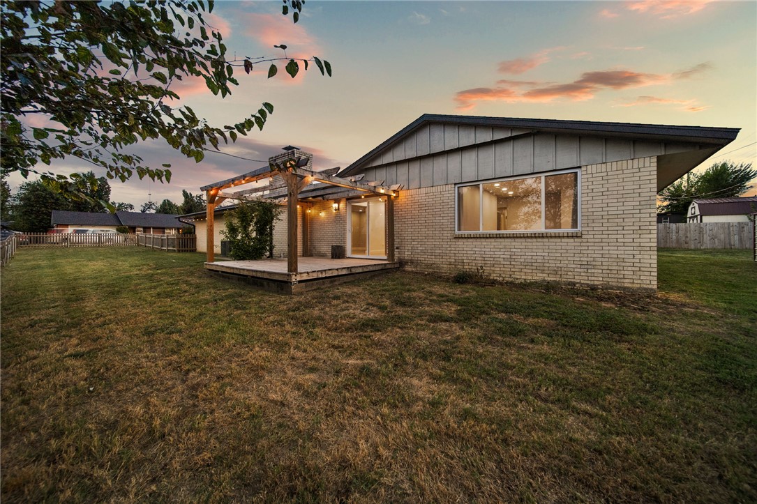 main property photo 25