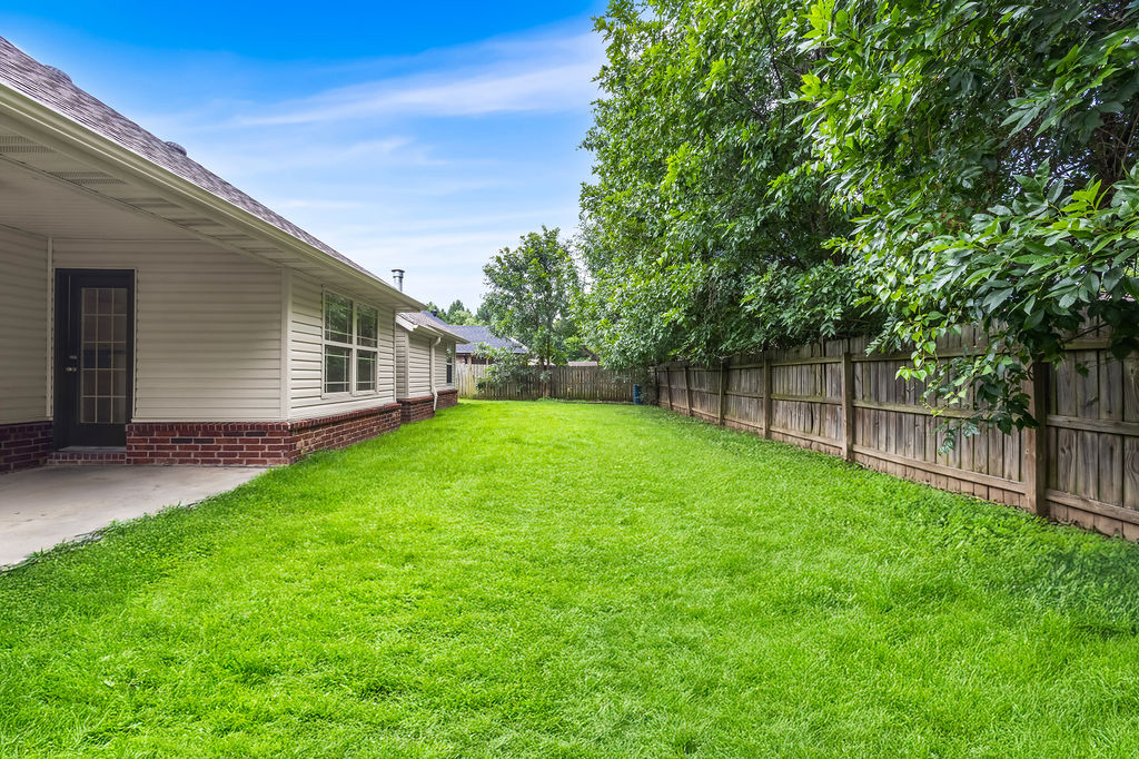 main property photo 24