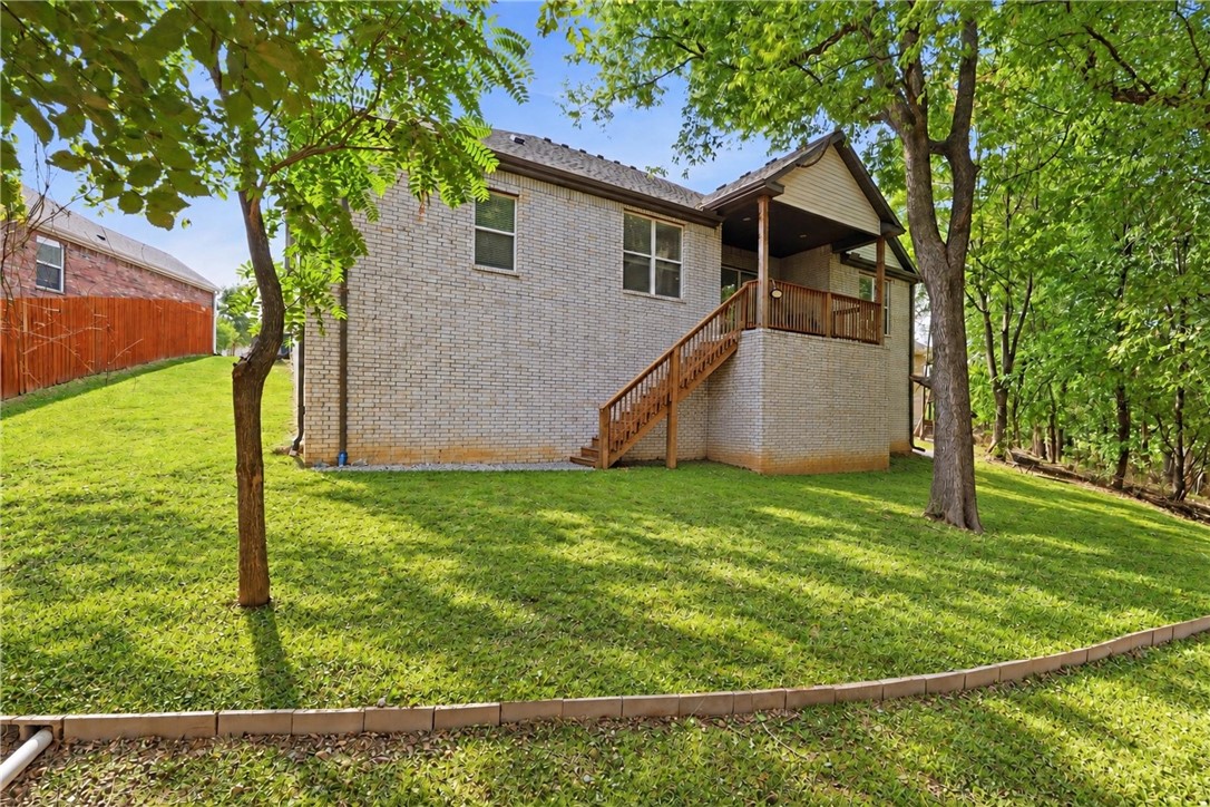 main property photo 32