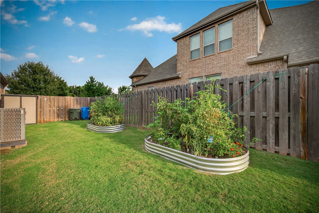 main property photo 25