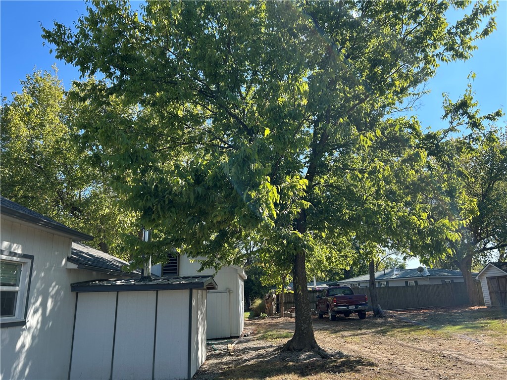 main property photo 48