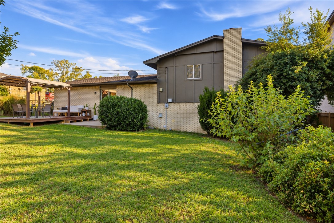 main property photo 18