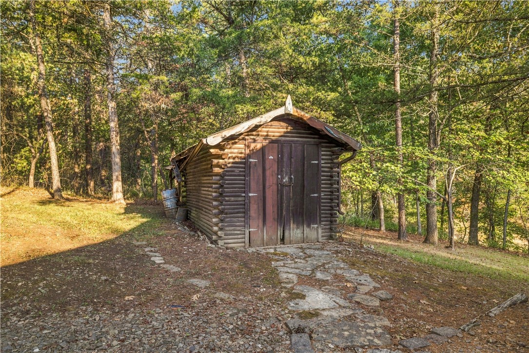 main property photo 33
