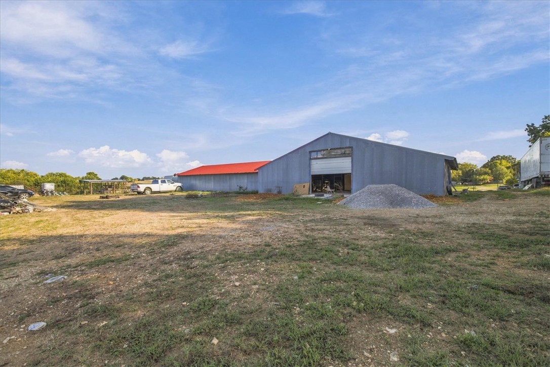main property photo 14