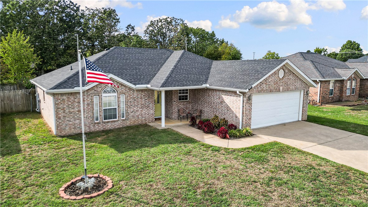 main property photo 45
