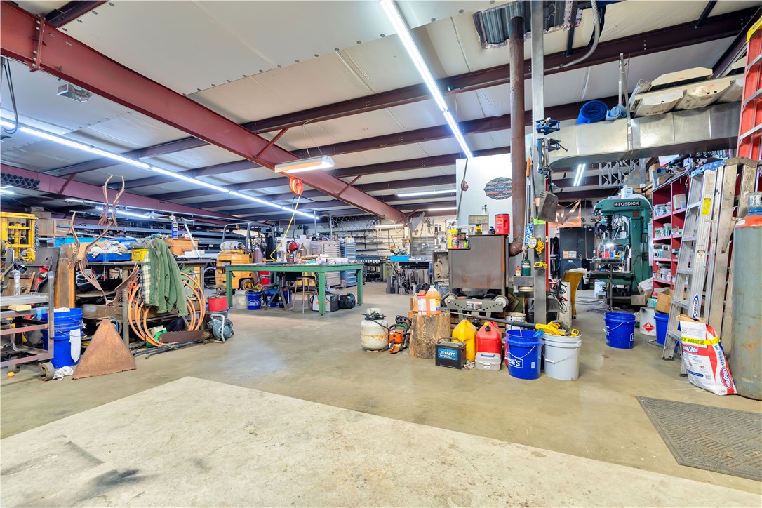 main property photo 20