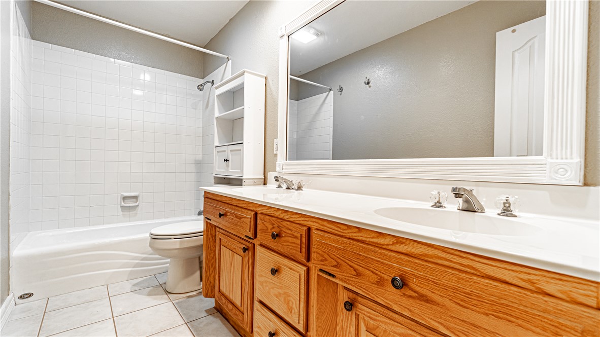 main property photo 12