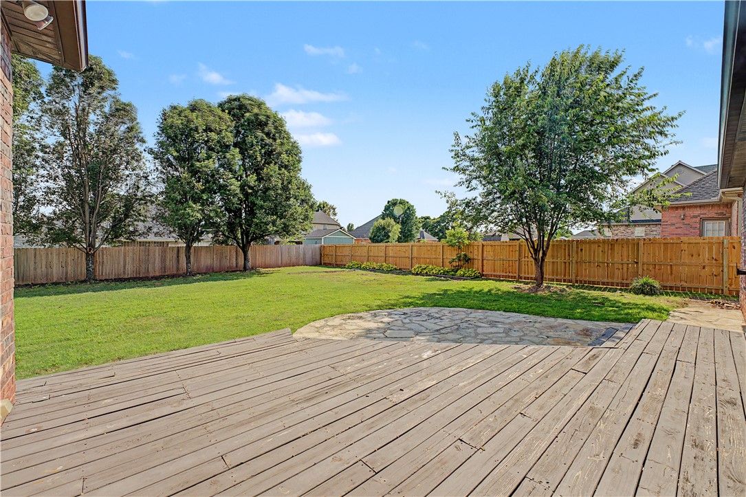 main property photo 28