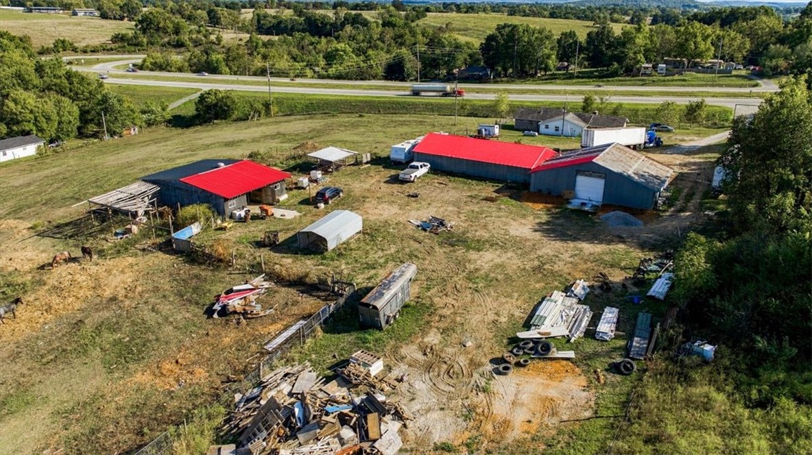 main property photo 6