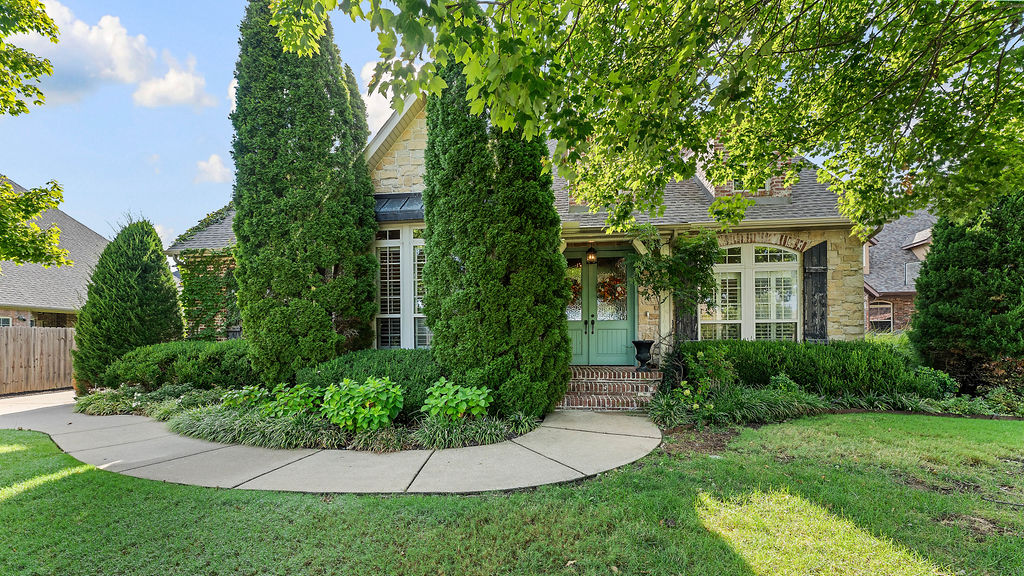 main property photo 1