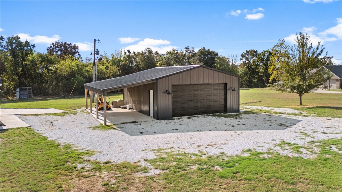 main property photo 32
