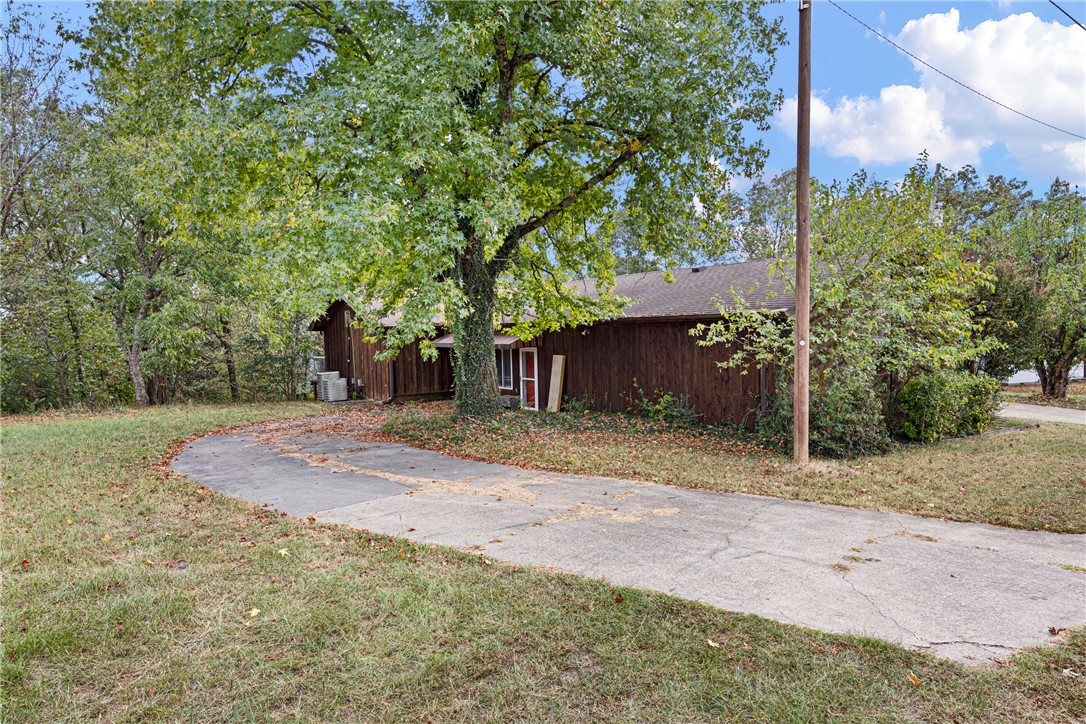 main property photo 41
