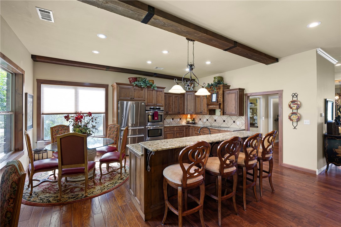 main property photo 10