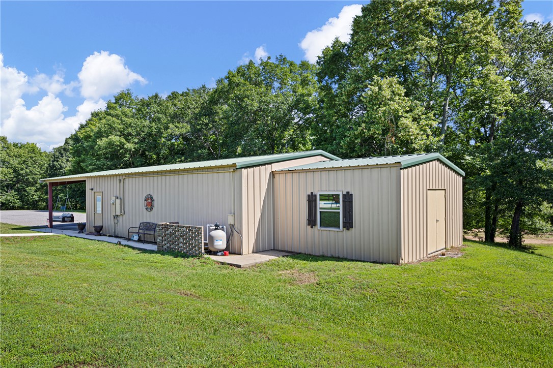 main property photo 31