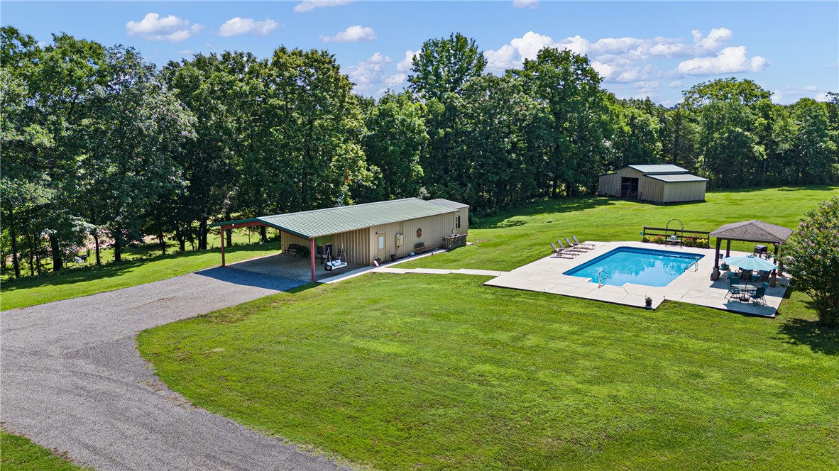 main property photo 35