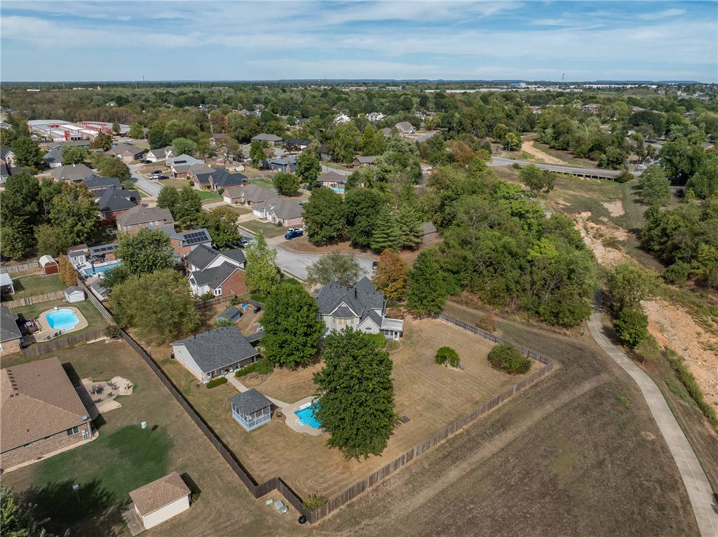 main property photo 50