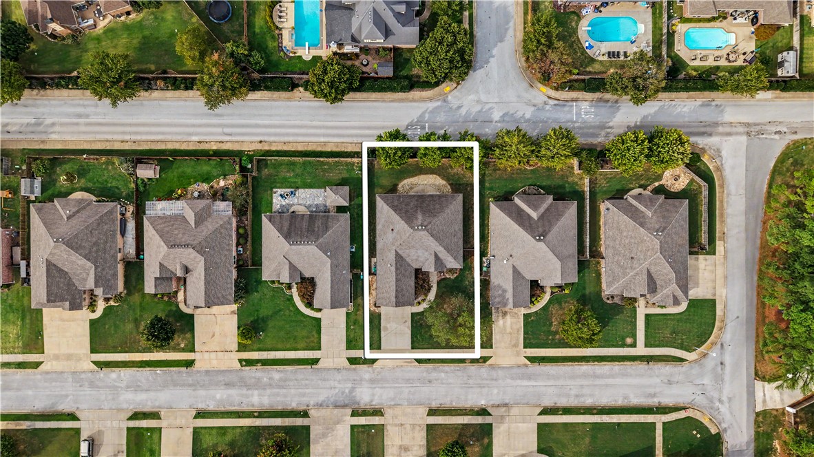 main property photo 31